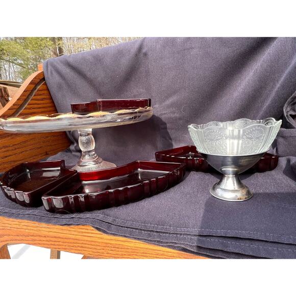 Vintage Glass Cake Plate - Picture 10 of 11